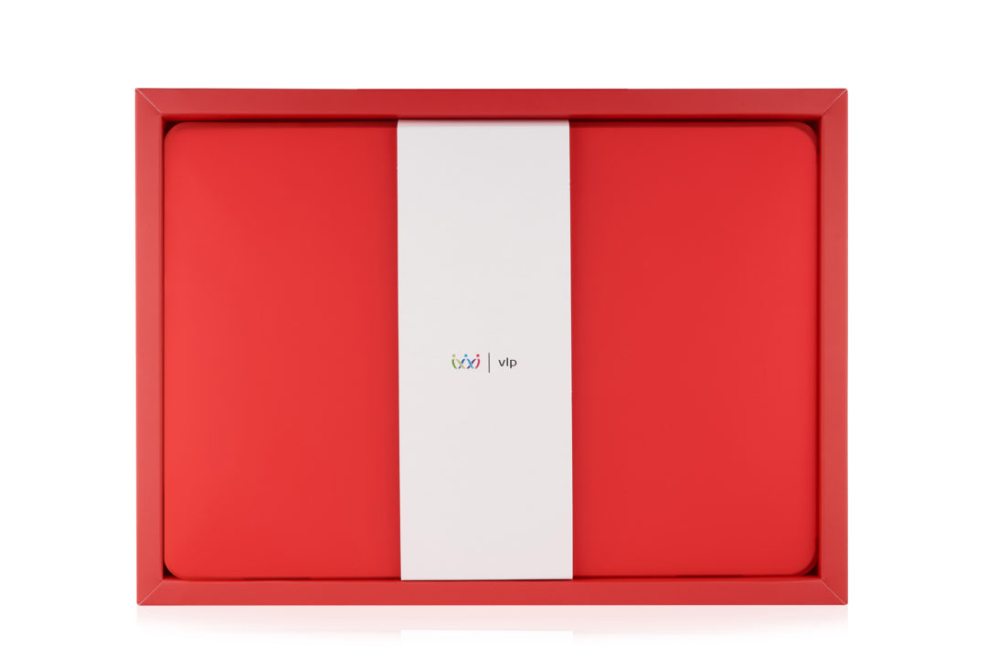 Чехол защитный VLP Plastic Case для MacBook Pro 13" 2020, красный