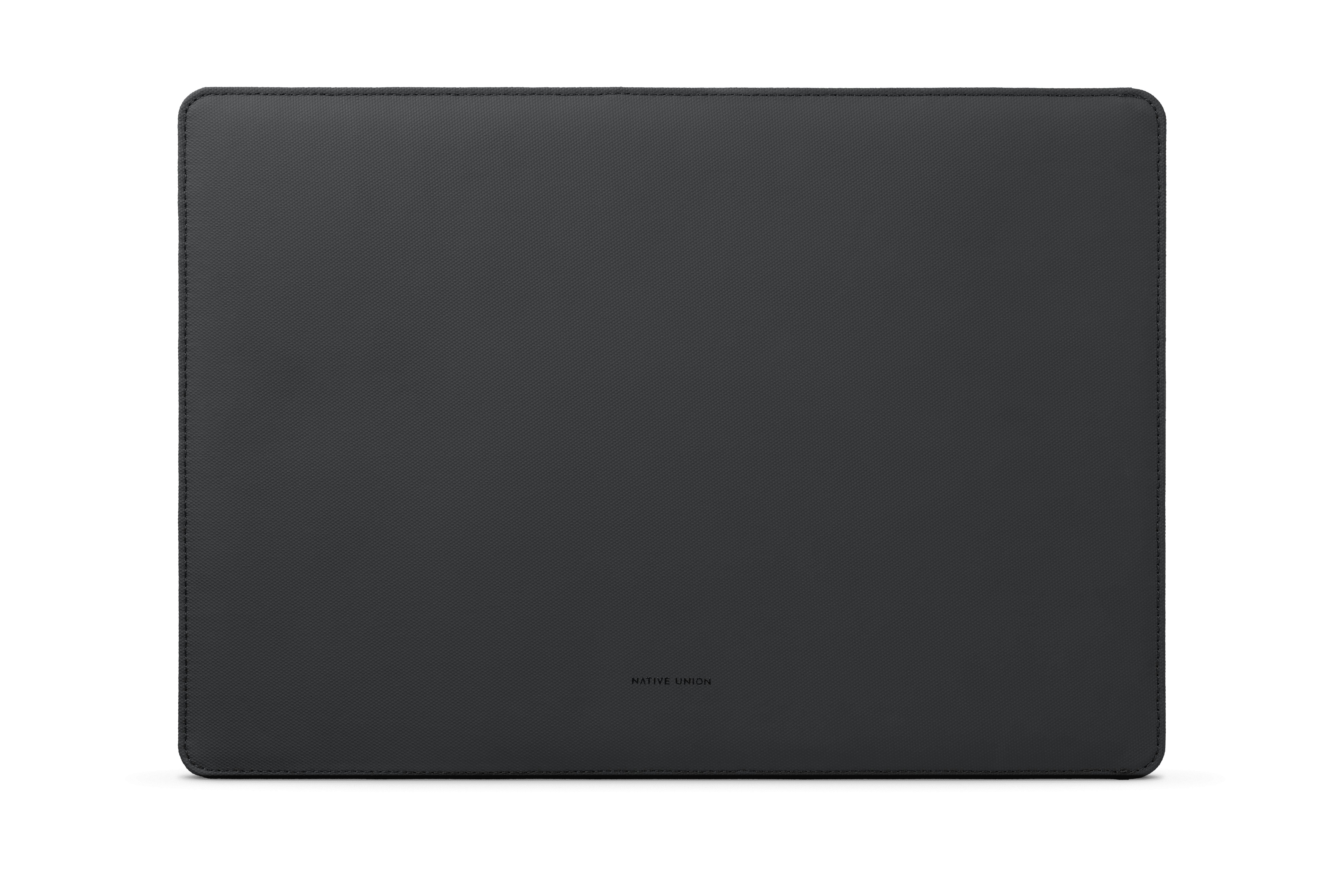 На фото изображено Защитный чехол Native Union Slim Sleeve для Macbook 13", серый
